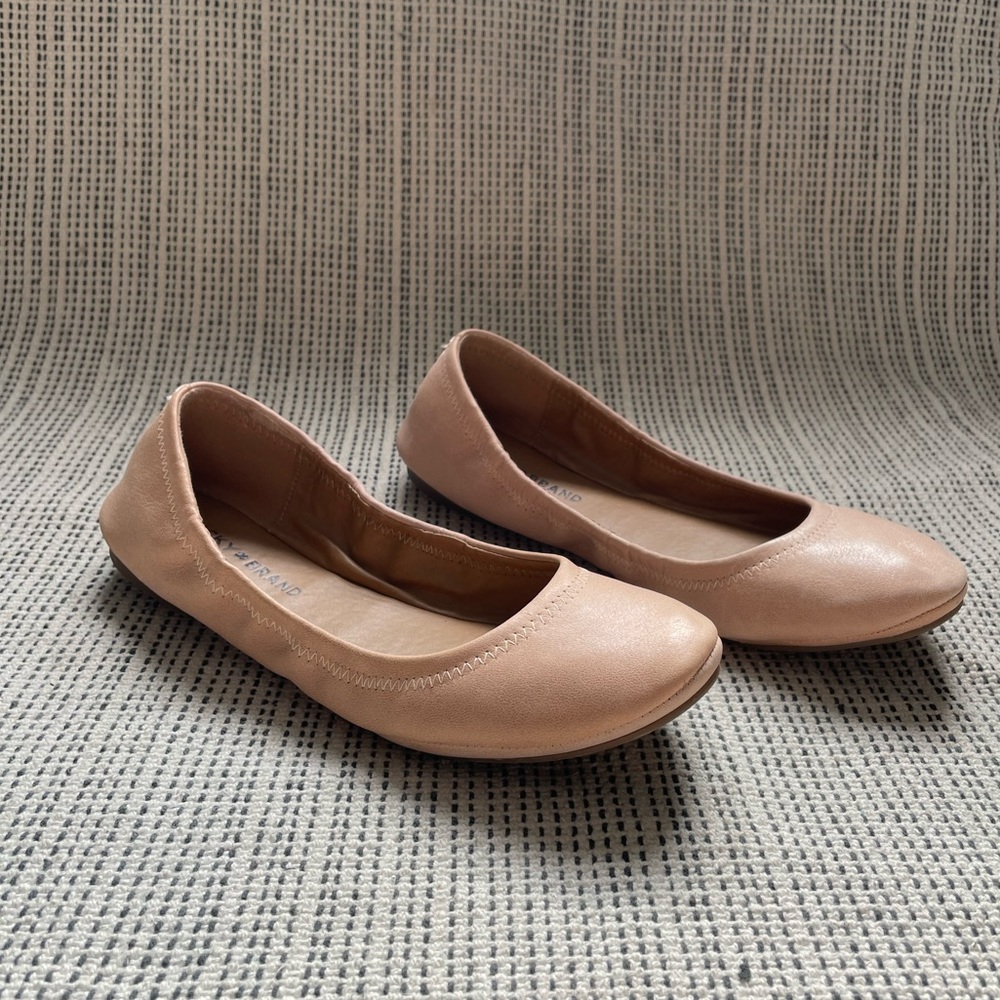 Lucky🍀 Brand Beige Leather Ballet Flats size 7 M/ 37 1/2